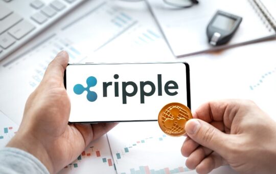 Crypto pundit thinks Ripple (XRP/USD) will lose against the SEC